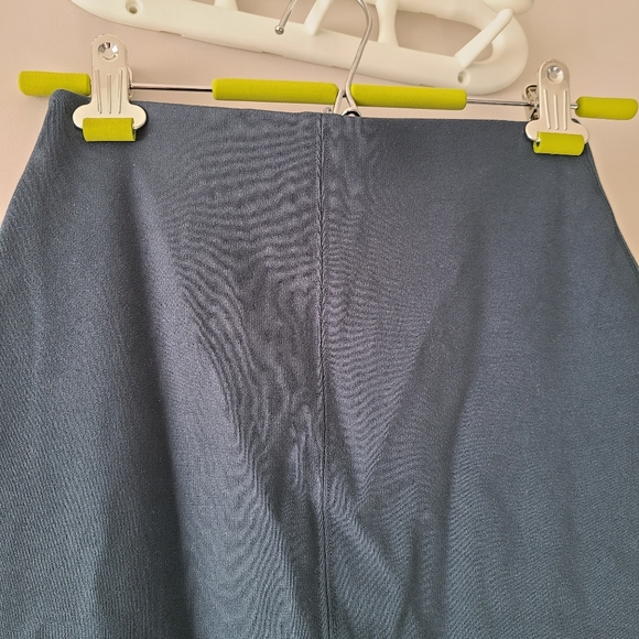 Aritzia Wilfred LIS pencil skirt - Picture 9 of 12